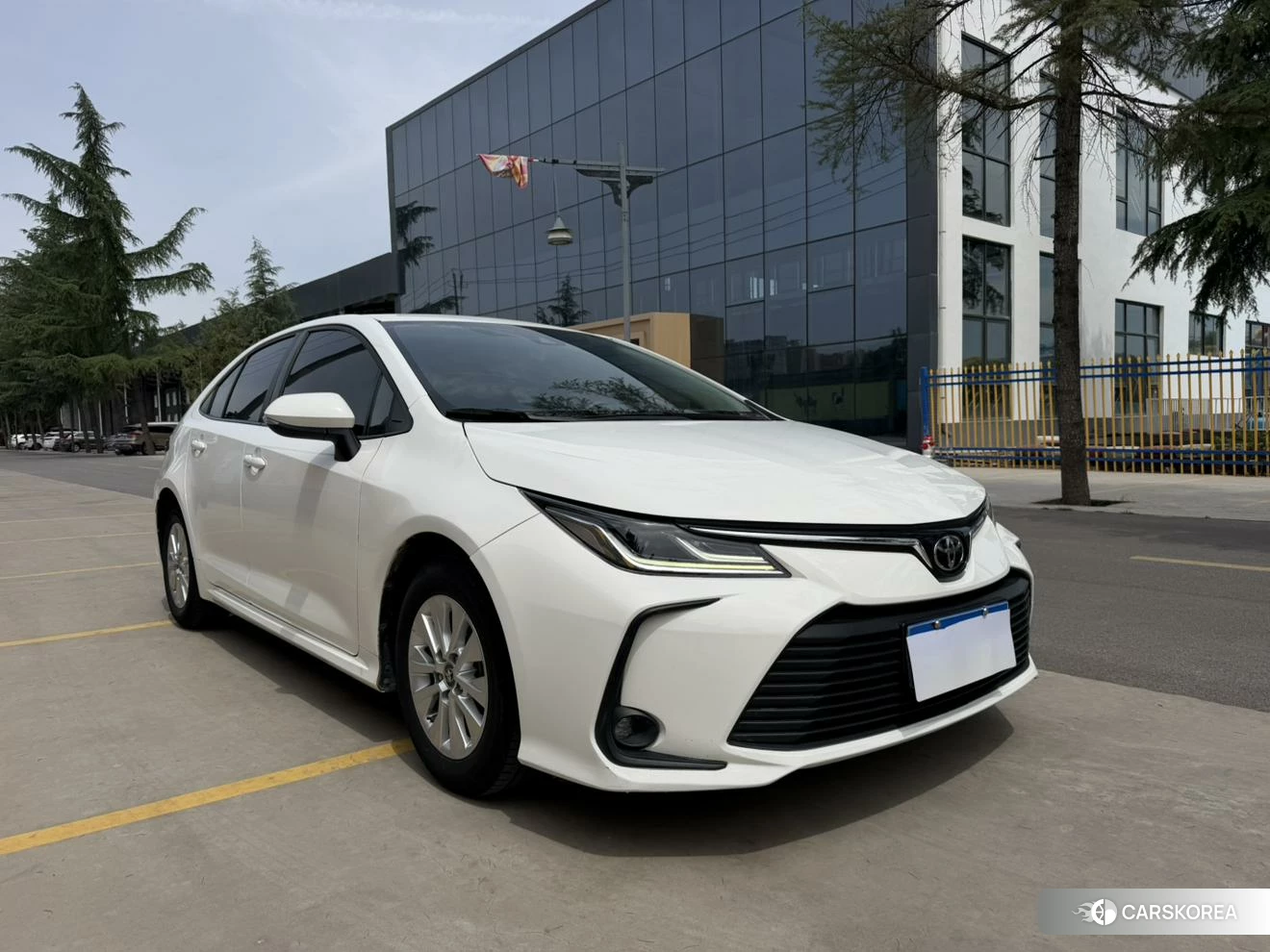 Toyota Corolla id 4467361 из Китая 10