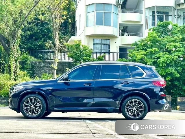 BMW X5 (imported) 2022 Черный из Китая, фото 5