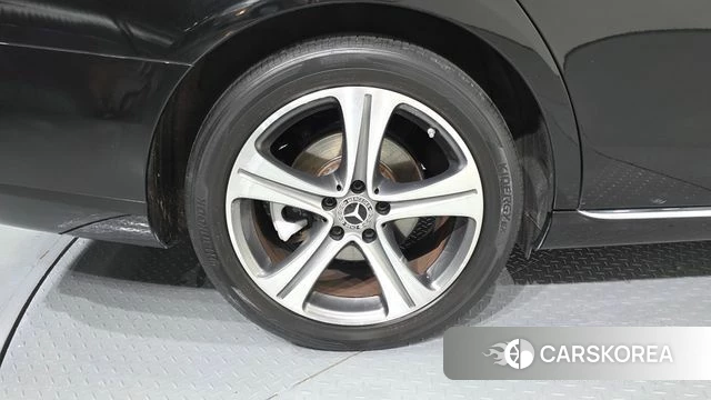 Mercedes-Benz E-Class W213 id 4520619 из Кореи 25