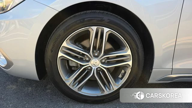 Hyundai Grandeur IG id 4424435 из Кореи 28