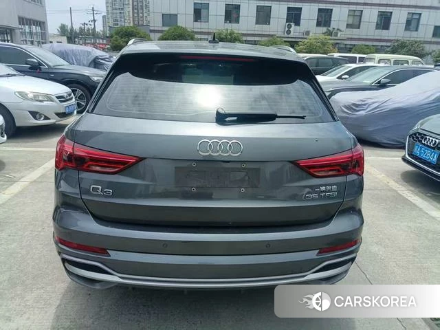 Audi Q3 2023 Темно-серый из Китая, фото 6