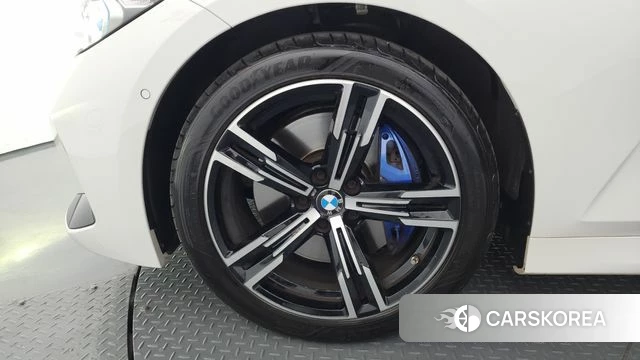 BMW 3 Series (G20) id 4414548 из Кореи 30