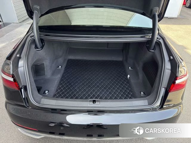 Audi A8 id 4353219 из Китая 13