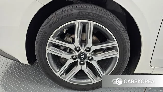 Kia Come New K3 id 3789698 из Кореи 15