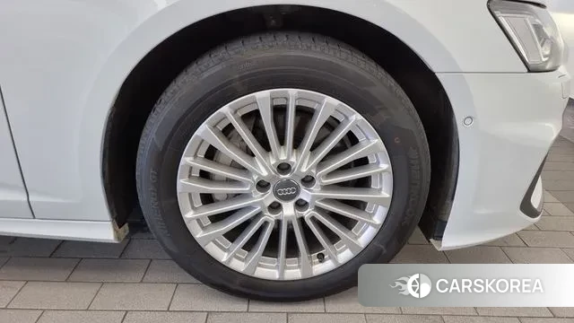 Audi A6 (C8) id 3248057 из Кореи 15