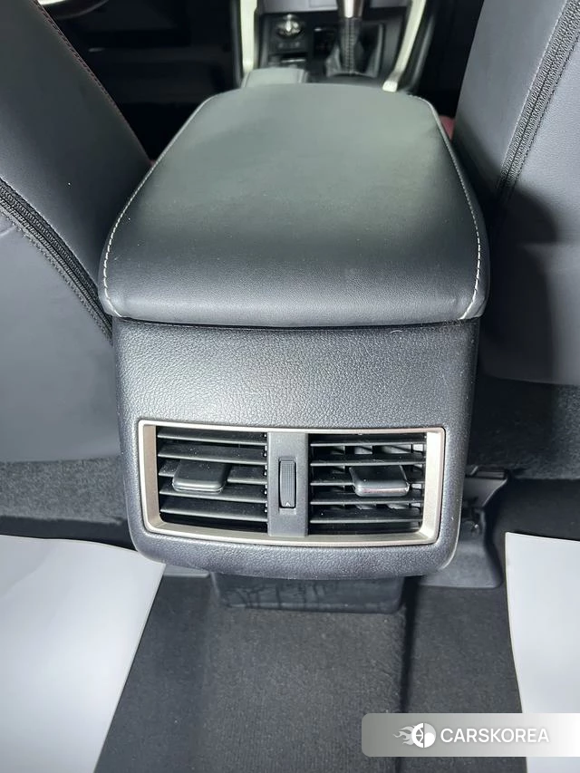 Lexus NX id 4218709 из Китая 24