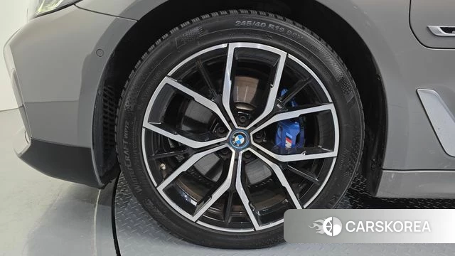 BMW 5 Series (G30) id 4774920 из Кореи 25