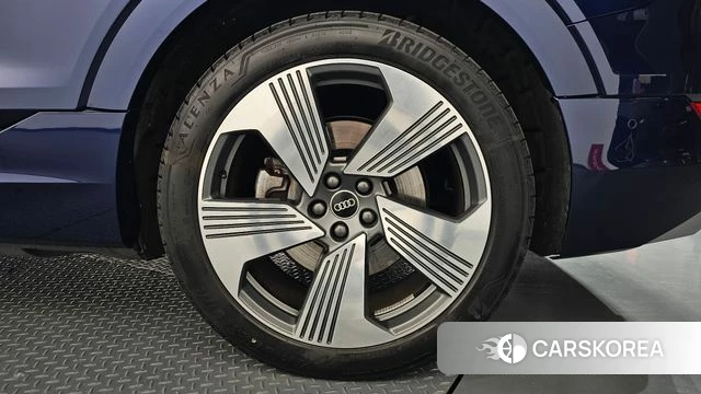 Audi e-Tron id 3878334 из Кореи 15