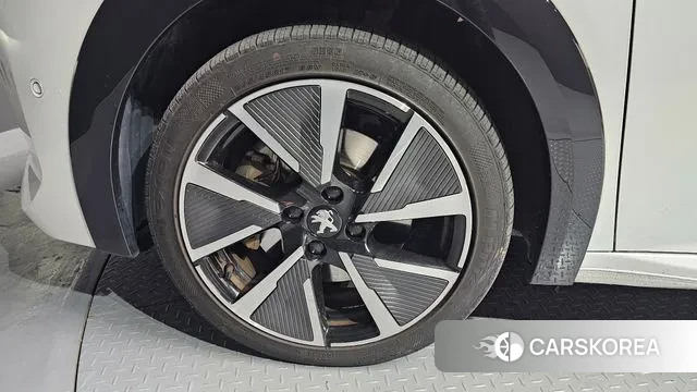 Peugeot e-2008 second generation id 3411176 из Кореи 15