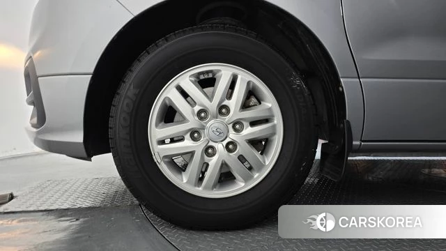 Hyundai The New Grand Starex id 4619798 из Кореи 25