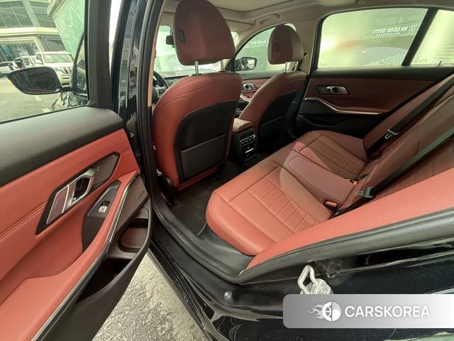 BMW 3 series 2021 Черный из Китая, фото 5
