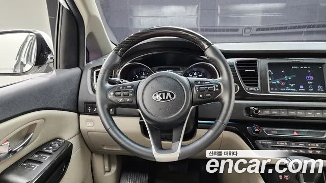 Kia The New Carnival id 2641026 из Кореи 15