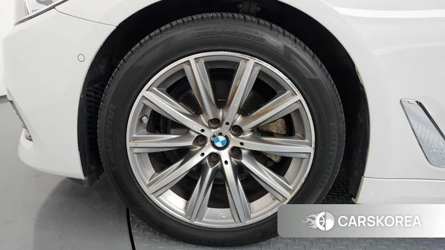 BMW 5 Series (G30) id 3899781 из Кореи 15