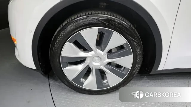 Tesla Model Y id 3395551 из Кореи 15
