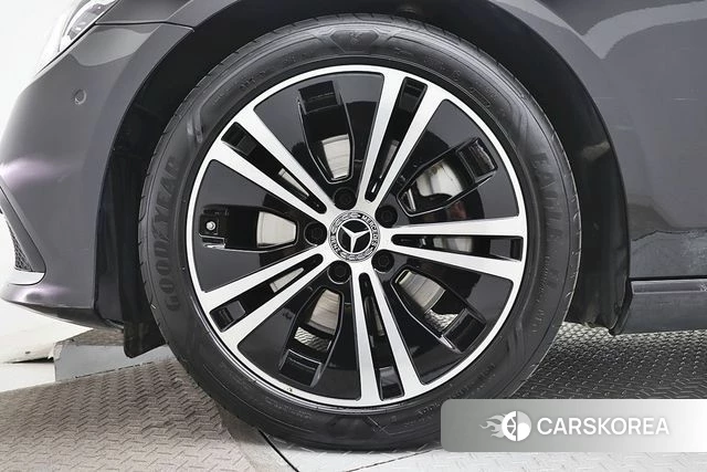 Mercedes-Benz E-Class W213 id 4309927 из Кореи 15
