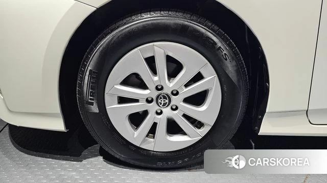 Toyota Prius 4th Generation id 3873642 из Кореи 15