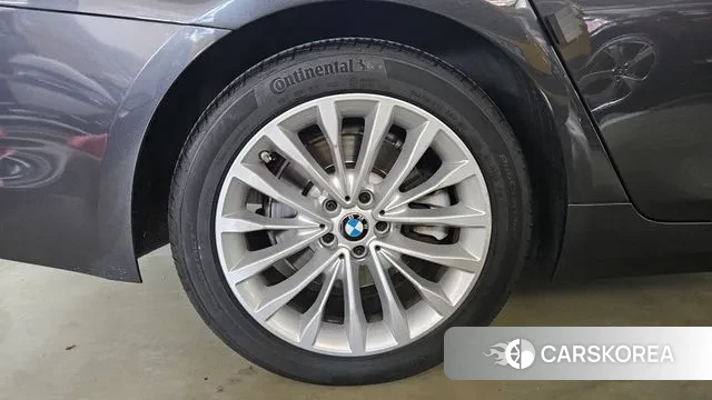 BMW 5 Series (G30) id 3054807 из Кореи 14