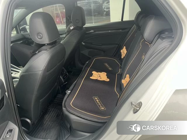 Volkswagen Golf 2024 Белый из Китая, фото 6