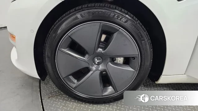 Tesla Model 3 id 3208312 из Кореи 15