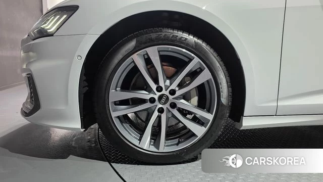 Audi A6 (C8) id 4560901 из Кореи 15