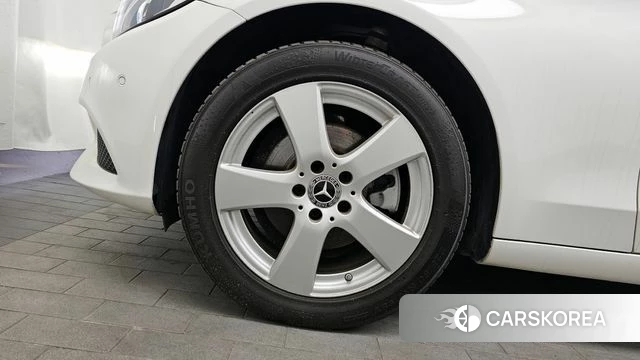 Mercedes-Benz C-Class W205 id 4295247 из Кореи 25
