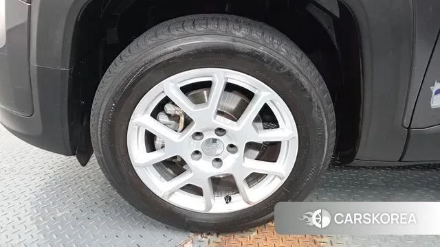 Jeep Renegade id 3391142 из Кореи 15