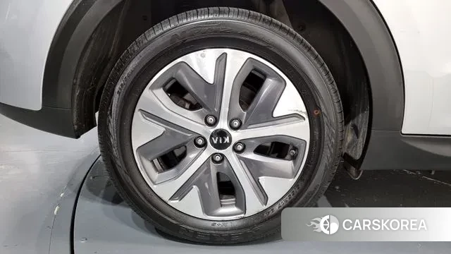 Kia Niro EV id 3407604 из Кореи 15