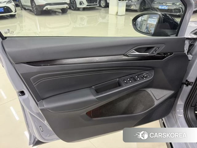 Volkswagen Golf id 4387583 из Китая 20