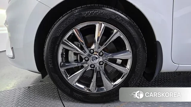 Kia The New Carnival id 3709313 из Кореи 15