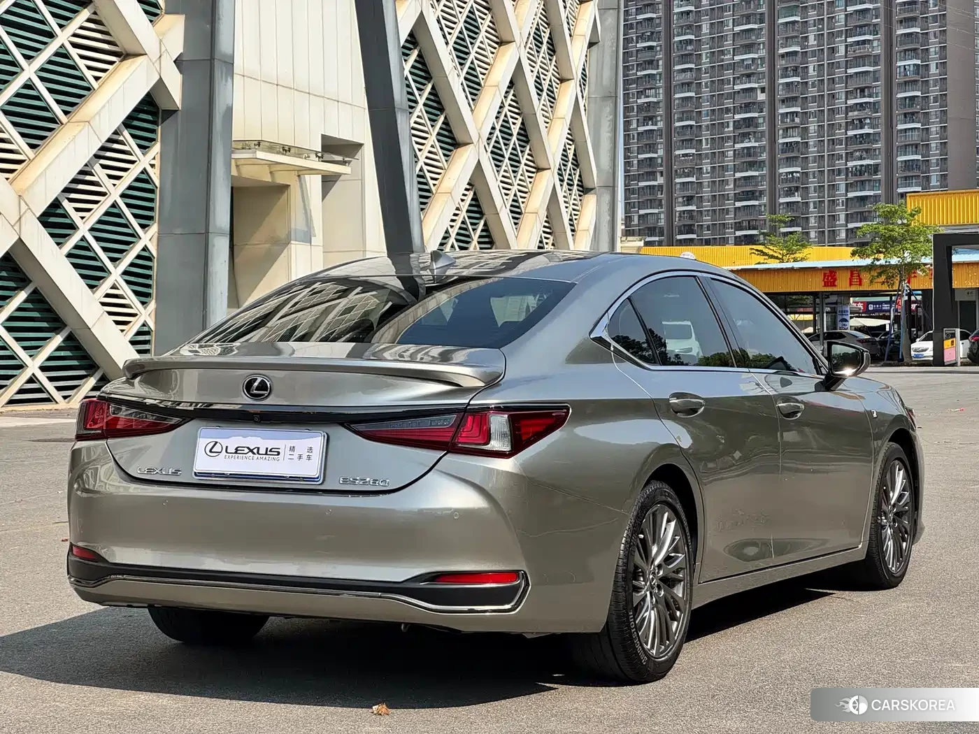 Lexus ES id 4622594 из Китая 7