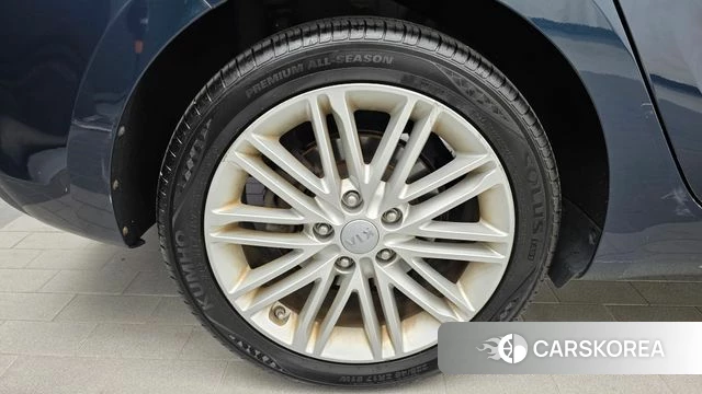 Kia The New Carens id 4785882 из Кореи 25