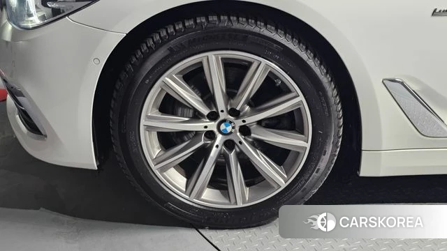 BMW 5 Series (G30) id 4197047 из Кореи 15