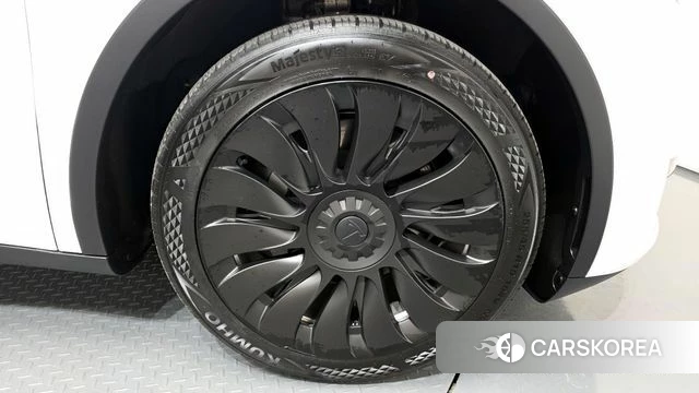 Tesla Model Y id 3798858 из Кореи 15