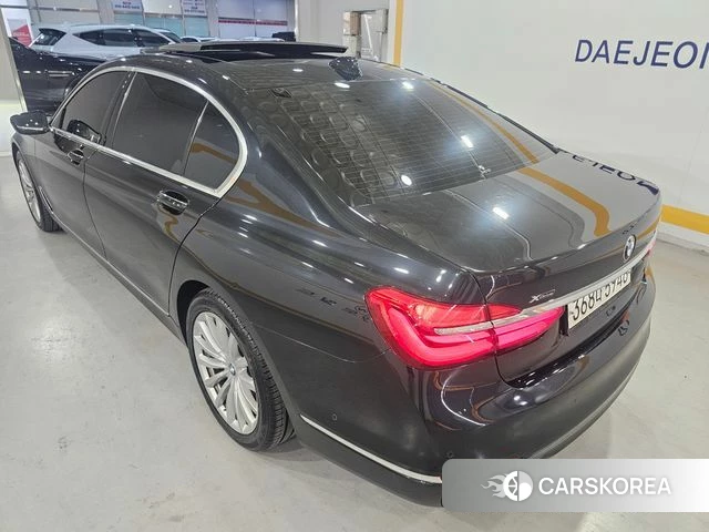 BMW 7 Series (G11) id 4393642 из Кореи 13