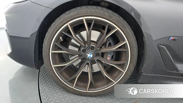 BMW 5 Series (G30) id 4906713 из Кореи 15