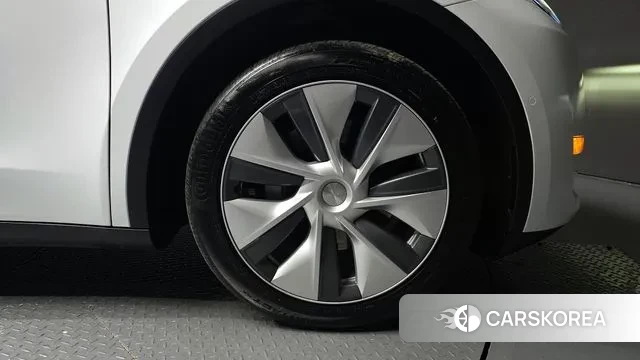 Tesla Model Y id 3384556 из Кореи 15