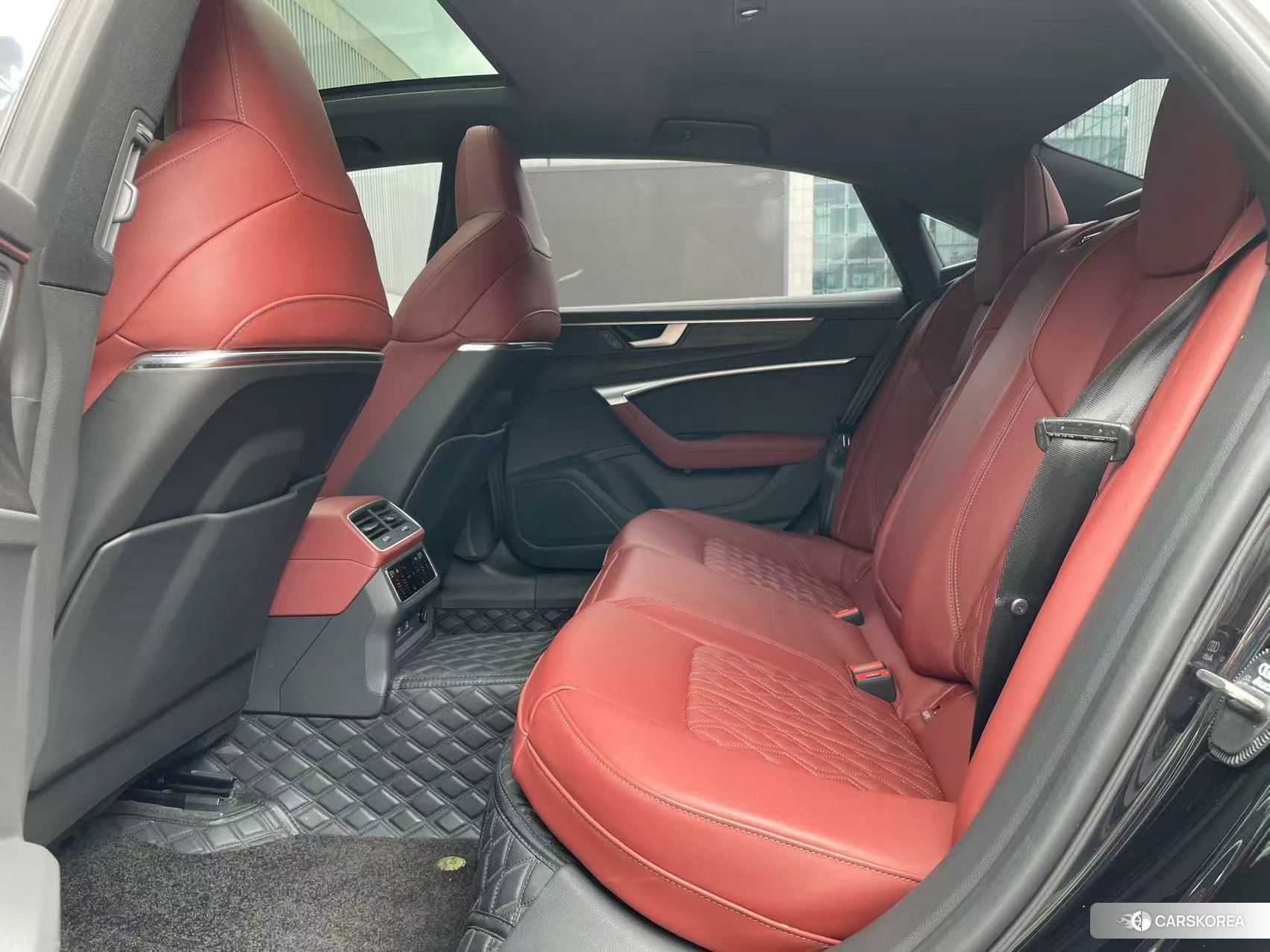 Audi A7L id 4510363 из Китая 10