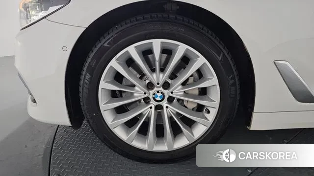 BMW 5 Series (G30) id 3345075 из Кореи 15