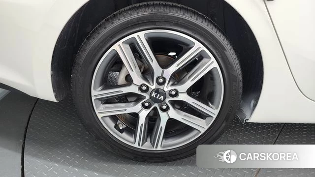 Kia Come New K3 id 4345682 из Кореи 25