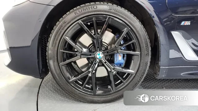 BMW 5 Series (G30) id 3717511 из Кореи 15