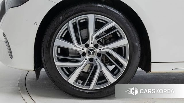 Mercedes-Benz E-Class W214 id 4669993 из Кореи 13