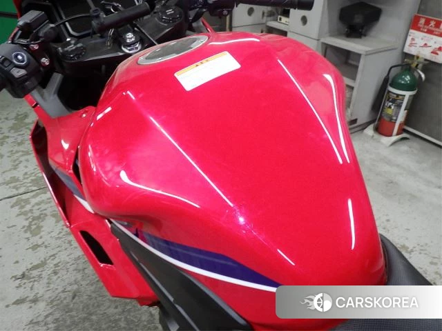 Проданный Honda CBR400R id 4015922 из Японии, фото 26