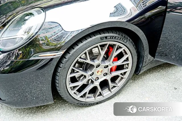 Porsche 911(992) id 3733319 из Кореи 15