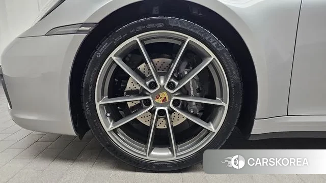 Porsche 911(992) id 3487156 из Кореи 15