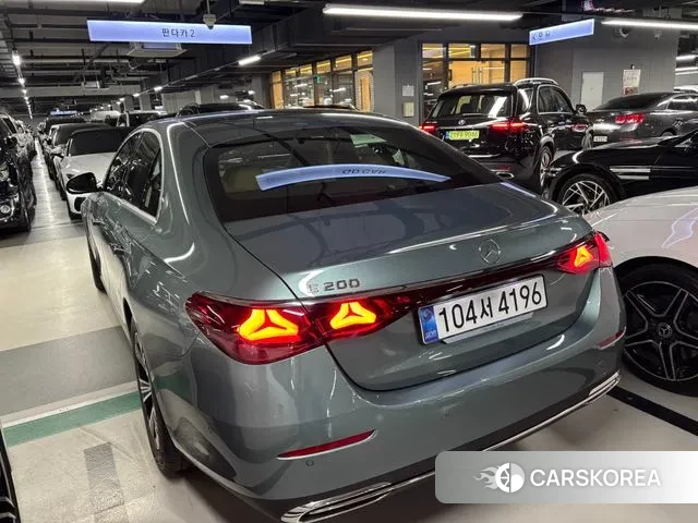 Mercedes-Benz E-Class W214 2025 Синий нефрит из Кореи, фото 5