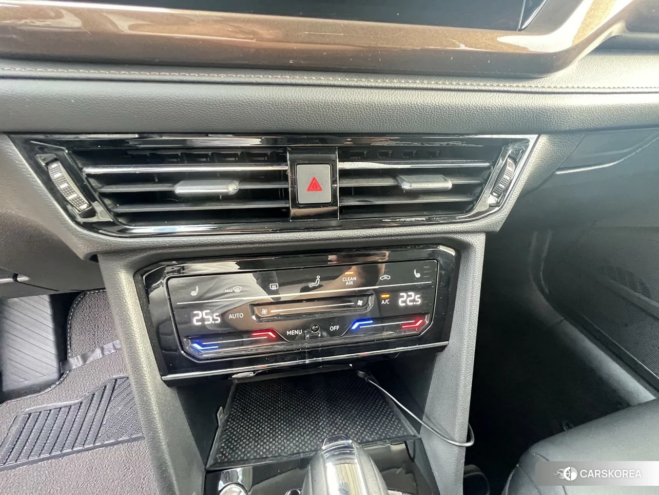 Volkswagen Tuyue id 4467927 из Китая 34