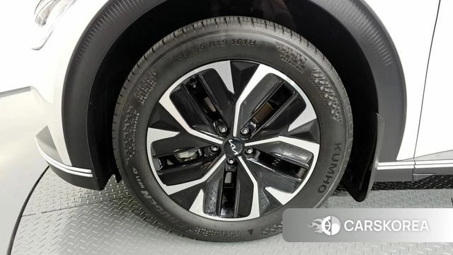 Kia EV6 id 4369170 из Кореи 26