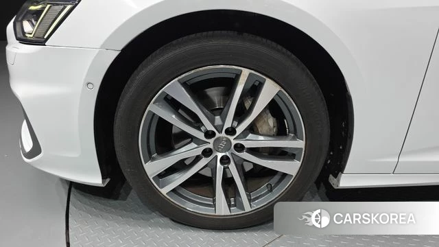 Audi A6 (C8) id 3910950 из Кореи 15