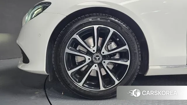 Mercedes-Benz E-Class W213 id 3520564 из Кореи 15