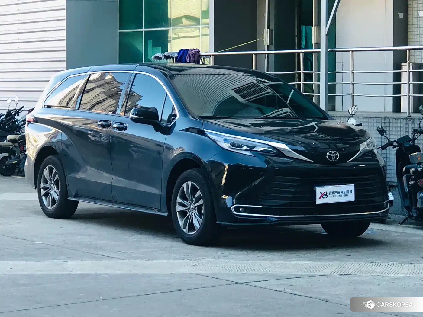 Toyota Sienna id 4538594 из Китая 11